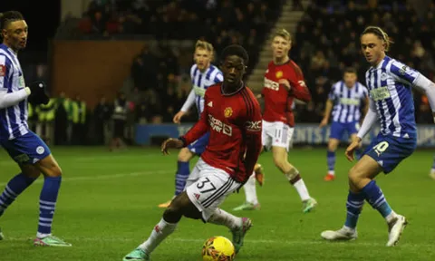 McTominay nhạt nhòa, báu vật của Ten Hag tranh thủ ghi điểm 10