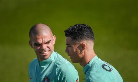 M.U muốn chiêu mộ trung vệ gây bão của Benfica