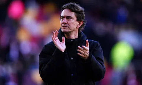 Thomas Frank tròn mắt với thống kê của Arsenal