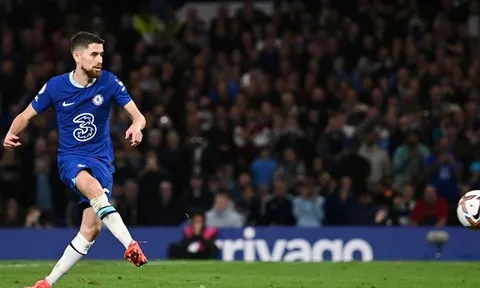 3 điểm đen sau trận thắng của Chelsea: Cú sốc bom tấn
