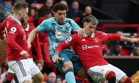 Gary Lineker buông lời chế nhạo Man Utd