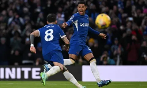 Bom tấn Chelsea "đắt xắt ra miếng"