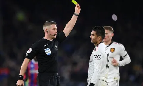 4 cú giáng mạnh vào Man Utd trước đại chiến Arsenal