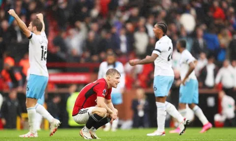 4 điểm sáng sau trận thua của Man Utd: Đẳng cấp "nhạc trưởng"