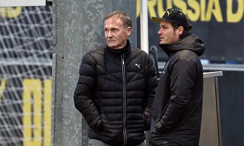 Dortmund ưu tiên 2 hậu vệ cánh ở kỳ chuyển nhượng mùa đông