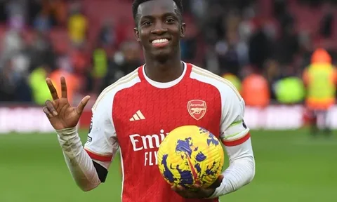 Hattrick vào lưới Sheffield là câu trả lời của Eddie Nketiah