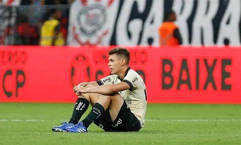 Moscardo lên bàn mổ khiến PSG "méo mặt"
