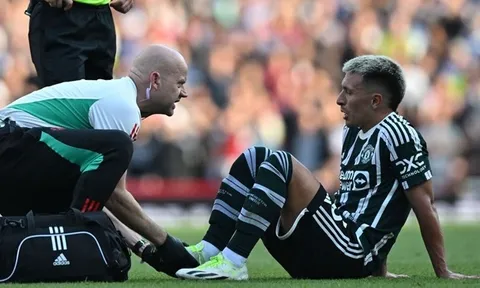 Lisandro Martinez liệu có phải Marcos Rojo thứ hai ở sân Old Trafford?