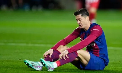 Barca ra quyết định tàn nhẫn với Lewandowski