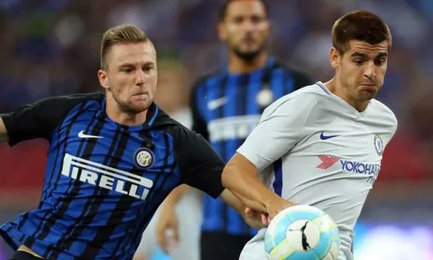 Dàn WAGs Argentina phỏng lại màn ăn mừng của Martinez