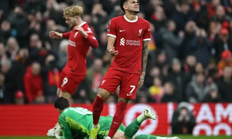 Barca chơi lớn, gặp gỡ người đại diện sao Liverpool