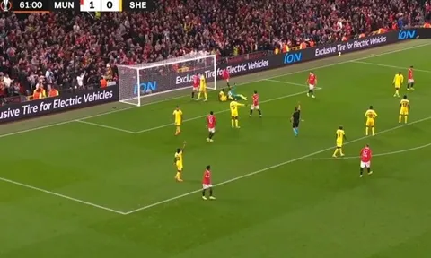 "Giỏi hơn Weghorst, nhưng không phải lựa chọn phù hợp cho Man Utd"
