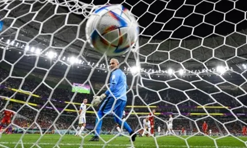 Mục tiêu 100 triệu euro của Arsenal được Fabregas khen ngợi