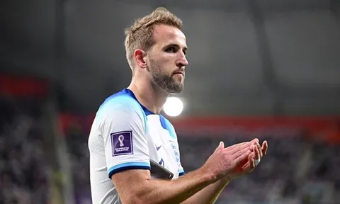 "Harry Kane ích kỷ khi không rời sân dù đã chấn thương"