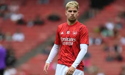 Smith Rowe khiến Moyes tiếc hùi hụi