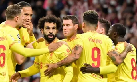 Dean Jones: Man United phải chiêu mộ cậu ấy