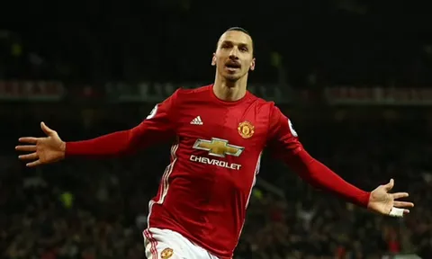 5 chữ ký miễn phí ấn tượng nhất lịch sử: Man United, Liverpool có đại diện
