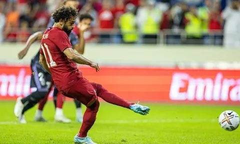5 điểm nhấn Liverpool 1-3 Lyon: Báo động cho Salah; Kép phụ lên tiếng