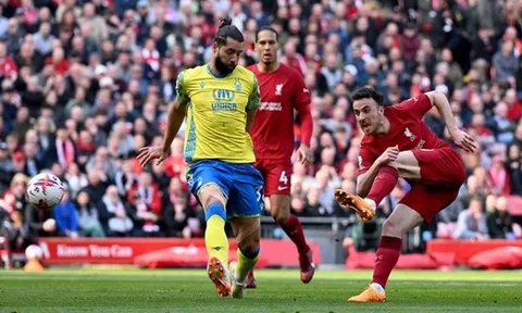 5 điểm nhấn Liverpool 3-2 Nottingham: Gà son; Nguy cơ xuống hạng