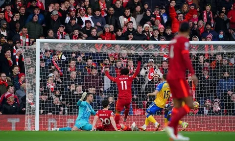 5 điểm nhấn Liverpool 4-0 Southampton: Cỗ máy ghi bàn; Trung vệ thép