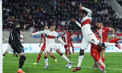 5 điểm nhấn Luxembourg 0-6 Bồ Đào Nha: Hai mặt Ronaldo; Màn kết hợp gây bão