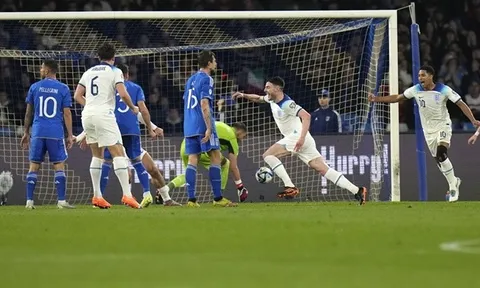 5 điểm nhấn Ý 1-2 Anh: Maguire mất điểm; Giá trị ngôi sao