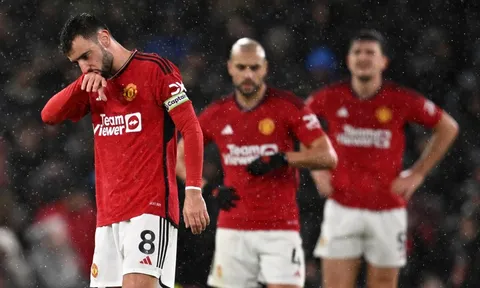 5 thất bại tồi tệ nhất của Man United trên sân nhà thời hậu Sir Alex