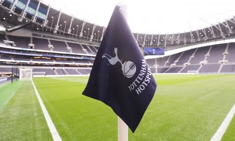 CHÍNH THỨC! Sự cố ập đến, nhân vật quyền lực rời Tottenham sau Conte