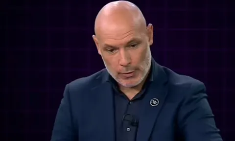Howard Webb khẳng định VAR đã đúng