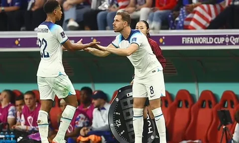 Rio Ferdinand tiết lộ Mainoo sẽ khiến một cầu thủ bật bãi