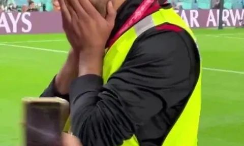Cãi lời Ten Hag, Garnacho gây choáng cho Man Utd