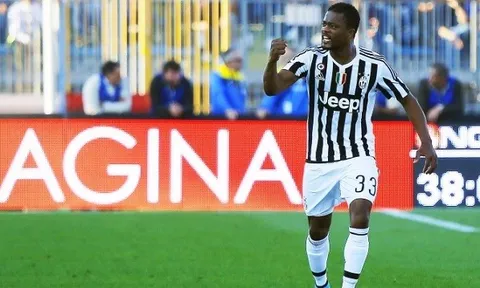 Juve bị trừ 15 điểm, Evra đăng tâm thư