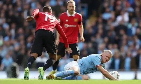 Man City phơi bày điểm yếu trước Man Utd?