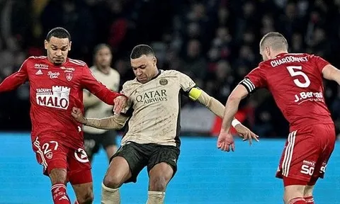PSG mất điểm trên sân nhà sau 4 tháng