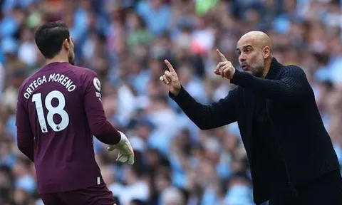 Gary Neville dự đoán đối thủ lớn nhất của Man City mùa tới