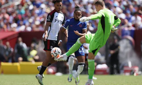 Tân binh 63 triệu bảng nổ súng, Chelsea thách thức EPL