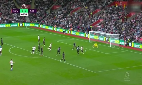 Sao trẻ từng được đánh giá giỏi hơn Rashford rơi vào cảnh thất nghiệp