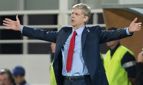 7 thương vụ đáng quên nhất của Arsene Wenger