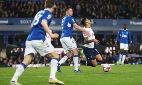 HLV Stellini nói gì sau trận hòa của Tottenham?