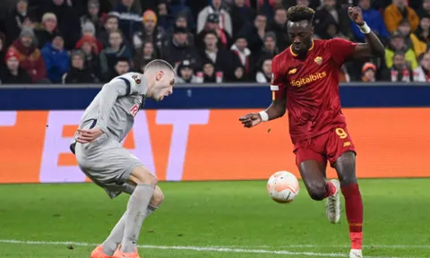 Giroud vô duyên, Milan thất bại trước Roma trên sân nhà