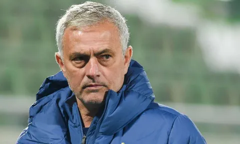 8 lần thu hồi bóng, 'máy quét' Mourinho để lại cho Spurs quá ấn tượng