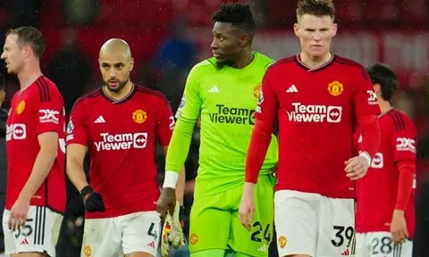 M.U thảm bại, McTominay nói rõ phản ứng của phòng thay đồ với Ten Hag
