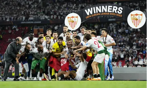 "Tôi không mong đợi giành được danh hiệu đầu tiên trước Roma"