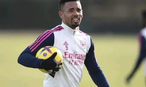 Rõ thời điểm Gabriel Jesus tái xuất
