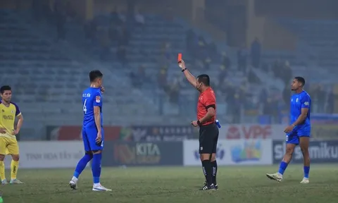 Cầu thủ triệt hạ Tuấn Hải nhận án phạt cực nặng; Tuấn Anh chính thức cập bến Nam Định