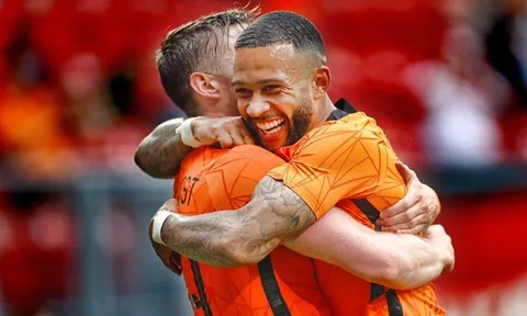 Van Gaal: "Oranje muốn vô địch thì Depay phải ra sân"