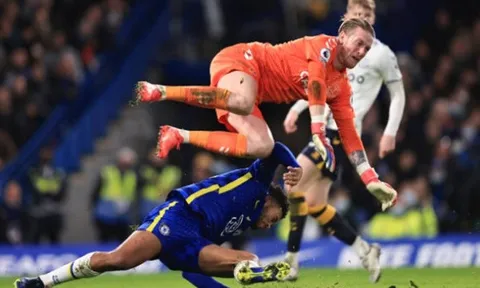 Sao đối thủ lên đồng, cân 1 điểm mặc sức Chelsea bắn phá