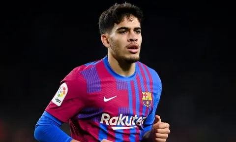 Barca chờ đợi lời đề nghị từ Premier League