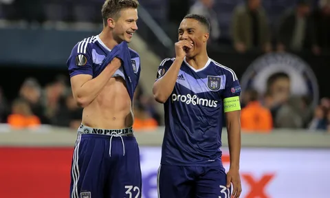 CHÍNH THỨC! Tuyển thủ Bỉ rời Aston Villa, gia nhập Napoli