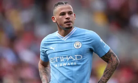West Ham dẫn đầu cuộc đua giành Phillips